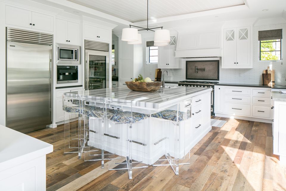 16 Beautiful Marble Kitchen Countertops